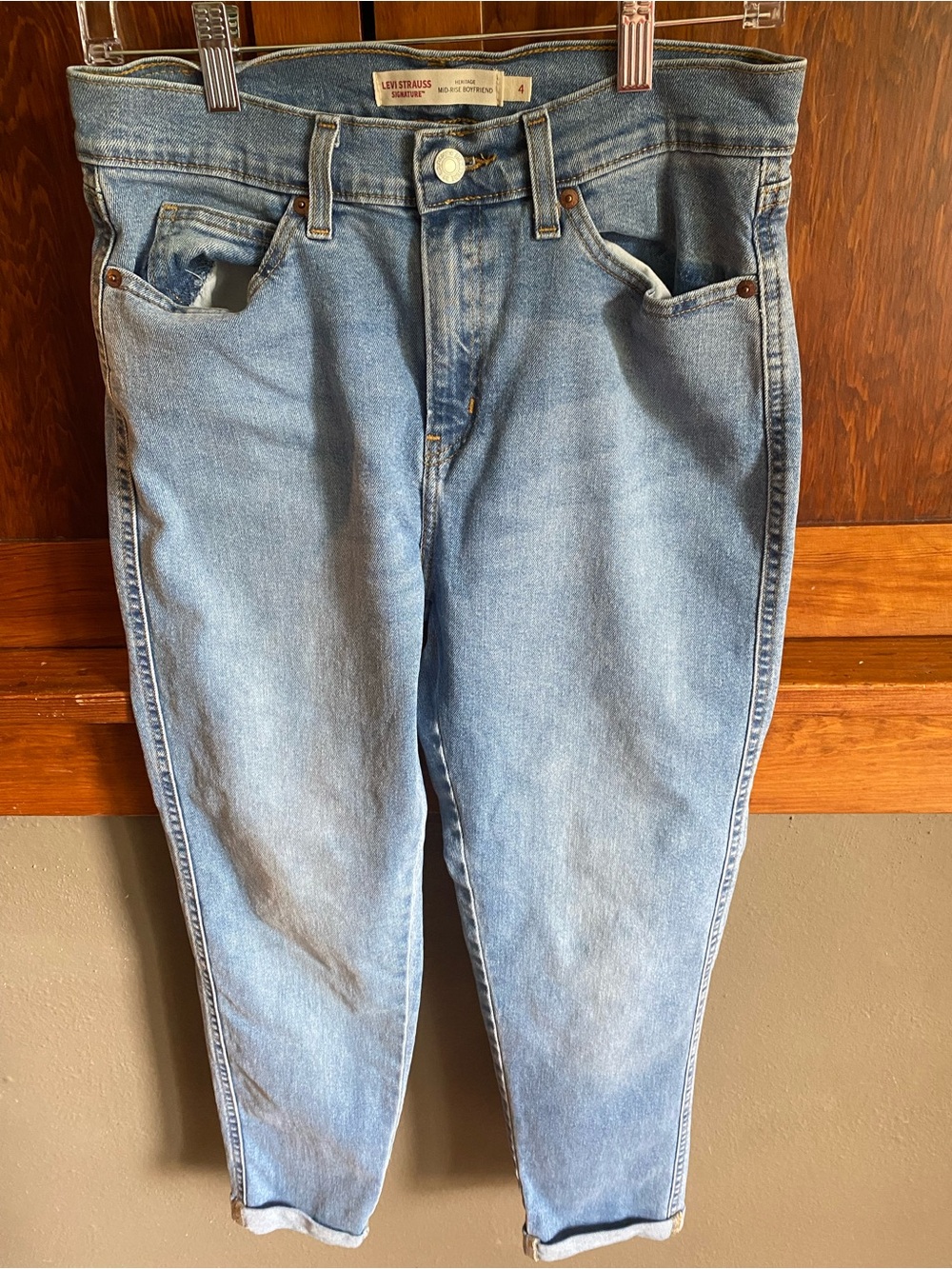 Levi Strauss womens midrise boyfriend jeans